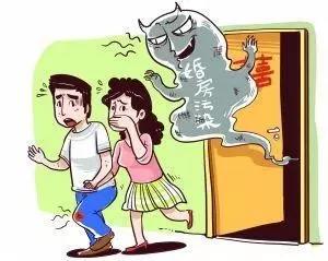 新房入住十天英俊小伙變憔悴不堪，新房裝修后如何除甲醛您必須了解！