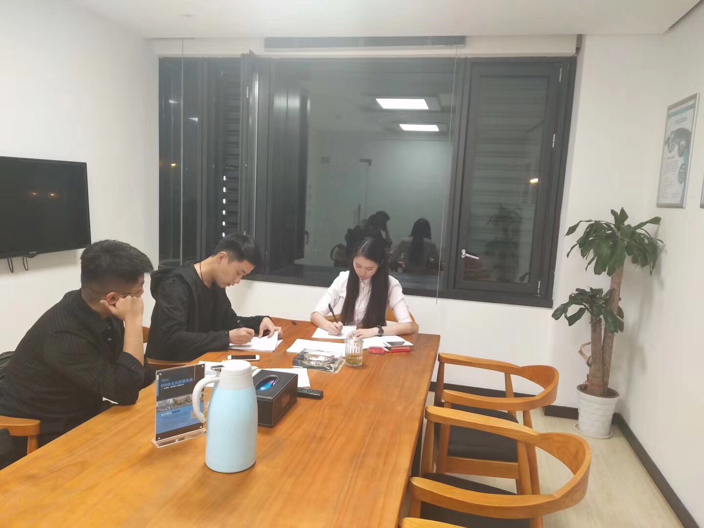 熱烈祝賀馬總、張總簽約創(chuàng)綠家亳州縣級代理！