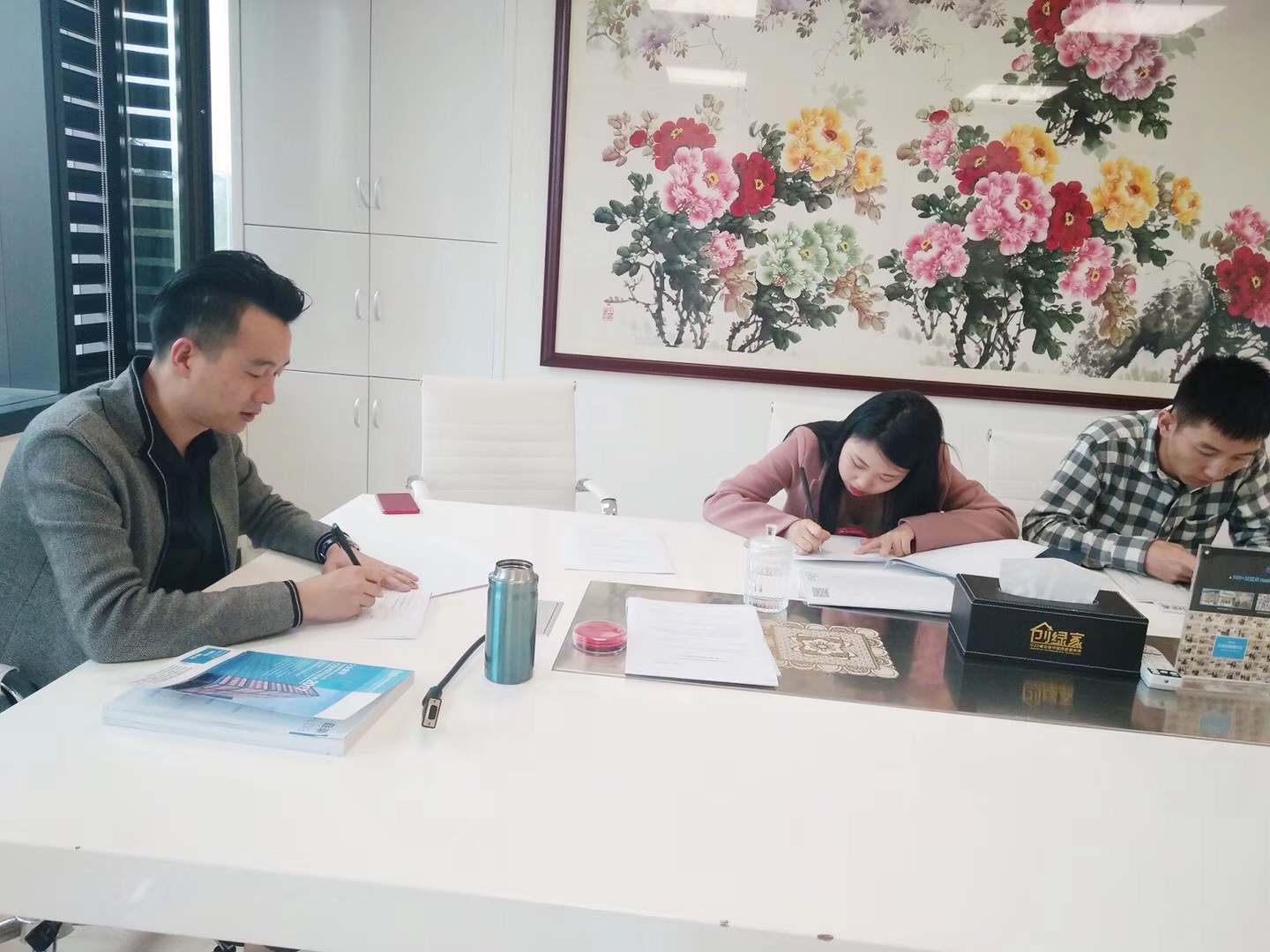 熱烈祝賀錢總簽約創(chuàng)綠家浙江省縣級市代理！
