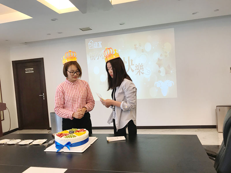 【4月生日會】業(yè)務很硬核，而我們只是甜美小公舉