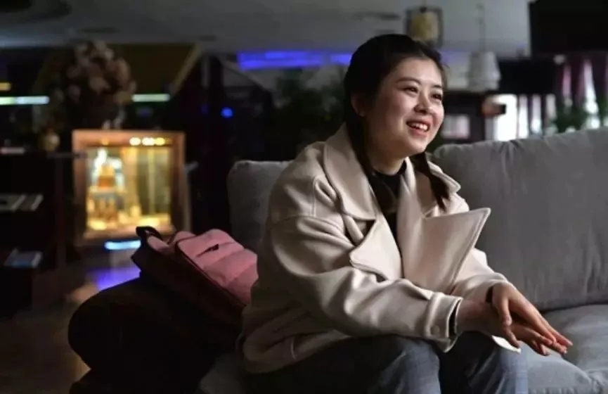青春是用來(lái)奮斗的，除甲醛的青春最美麗！