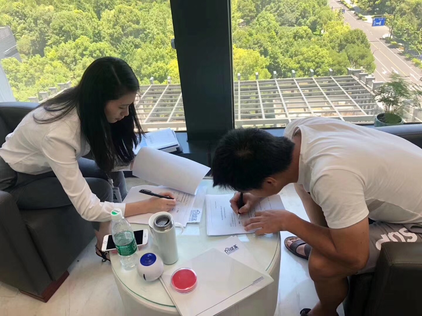 熱烈祝賀廖總簽約創(chuàng)綠家郴州市縣級代理！