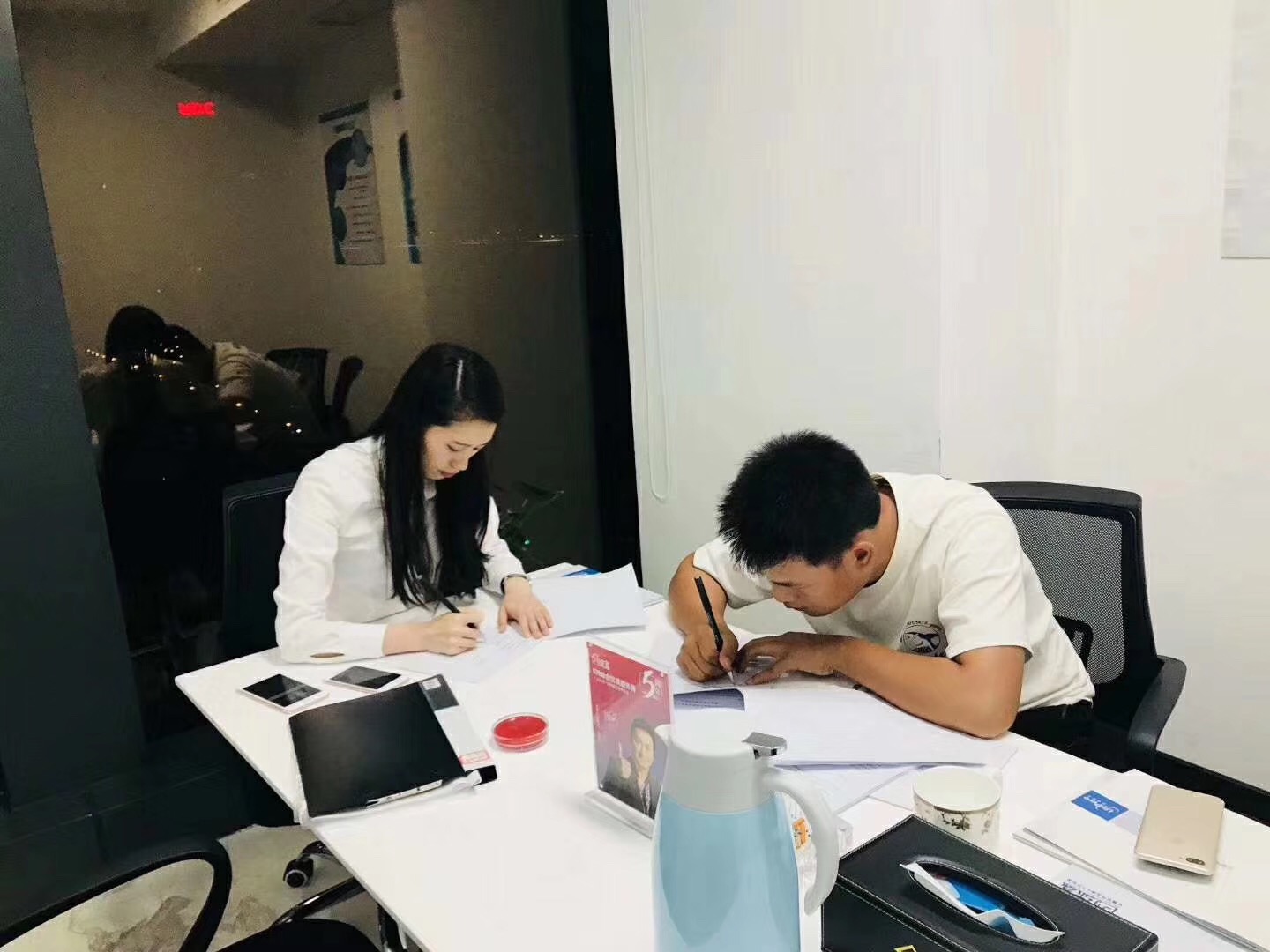 熱烈祝賀楊總簽約創(chuàng)綠家遵義市區(qū)級代理！