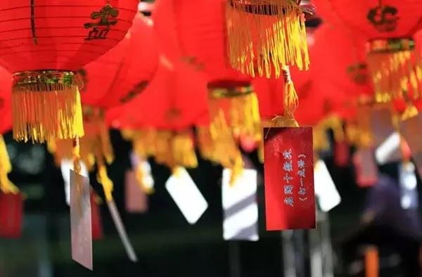 創(chuàng)綠家環(huán)保恭祝大家元宵快樂，幸福美滿！