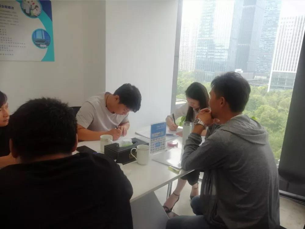 熱烈祝賀張總、宋總、溫總簽約創(chuàng)綠家河南省鄭州市區(qū)級代理！
