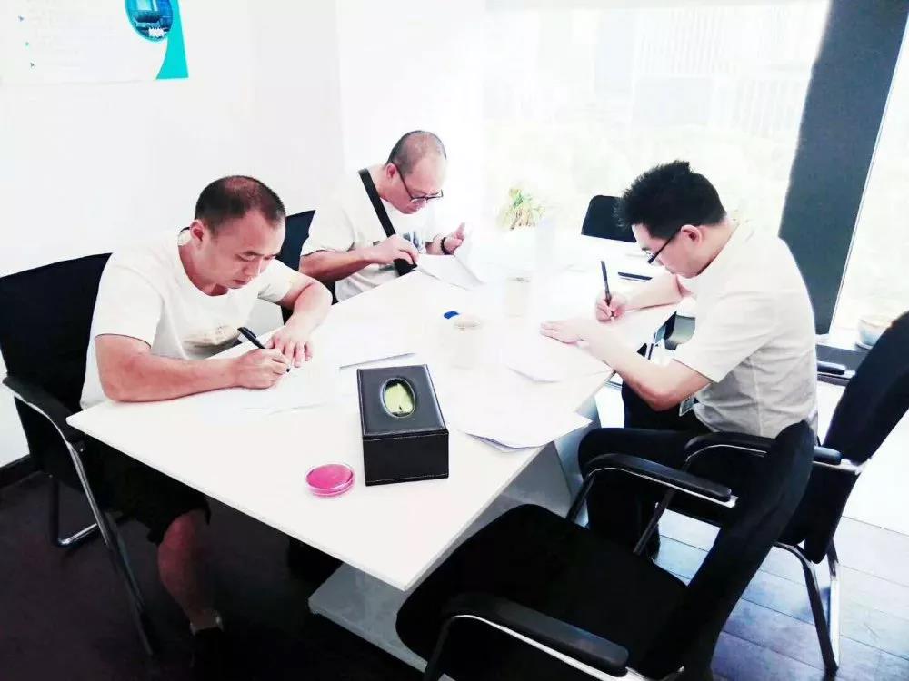 熱烈祝賀曾總簽約創(chuàng)綠家江西省贛州市縣級(jí)代理！