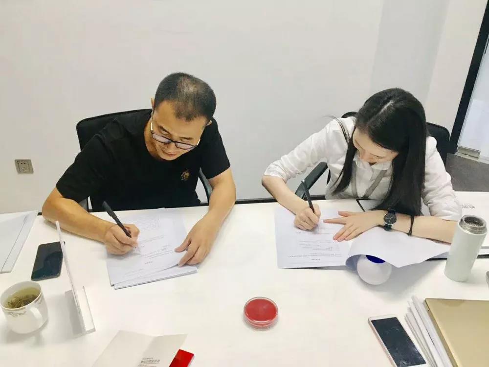 熱烈祝賀袁總簽約創(chuàng)綠家四川省涼山彝族自治州區(qū)級代理！