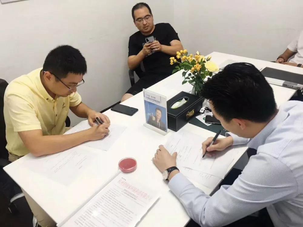 熱烈祝賀湯總簽約創(chuàng)綠家浙江省溫州市區(qū)級(jí)代理！