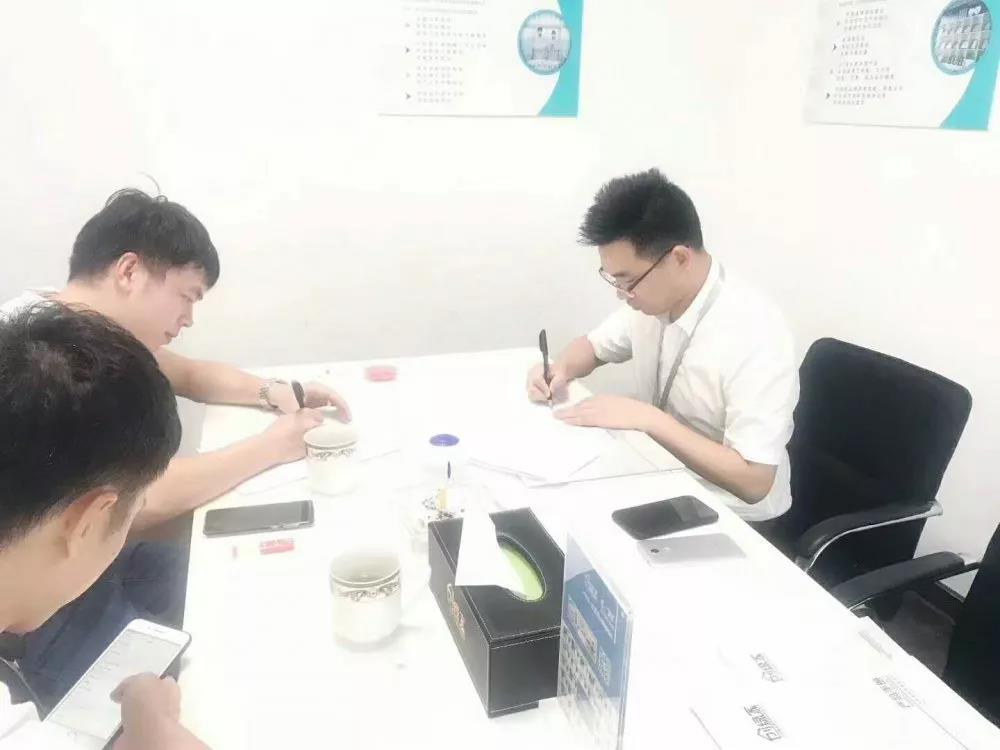 熱烈祝賀王總簽約創(chuàng)綠家江蘇省無錫市區(qū)級代理！
