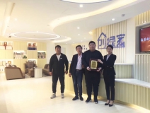 熱烈祝賀魏總、吳總、楊總簽約創(chuàng)綠家陜西省市級(jí)代理！