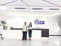熱烈祝賀張總簽約創(chuàng)綠家鄭州市縣級代理！