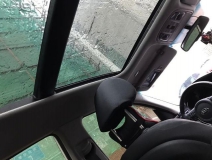 一輛汽車怎么能不受潮呢？